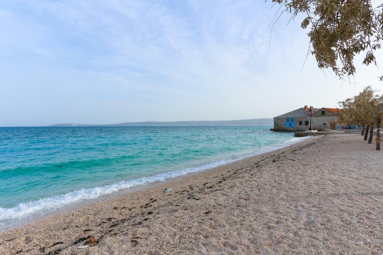 Seafront Apartment In Historical Cippico Castle Kaštela Extérieur photo